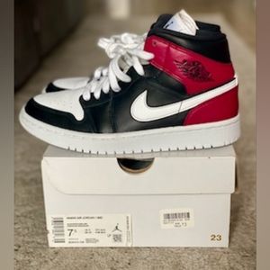 Jordan 1 Mid Black/Red (size 7.5)